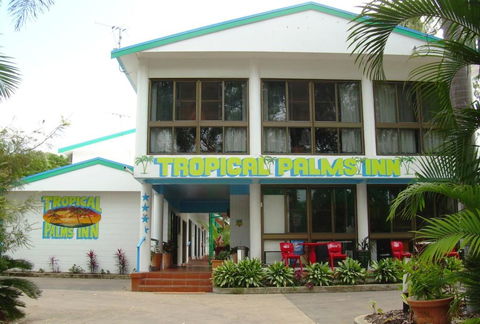 Tropical Palms Inn - Accommodation Coffs Harbour 0