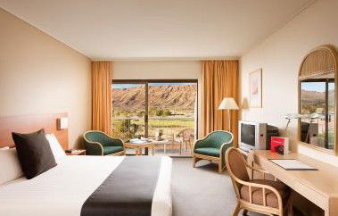 Crowne Plaza Alice Springs - Accommodation Coffs Harbour 3