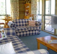 Myrtle Creek Cottages - Accommodation Coffs Harbour