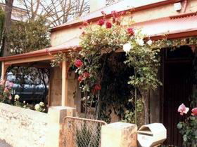 Bluebird Cottage - Accommodation Coffs Harbour 0