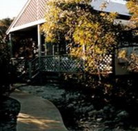 Dolphin Chalet - Accommodation Coffs Harbour