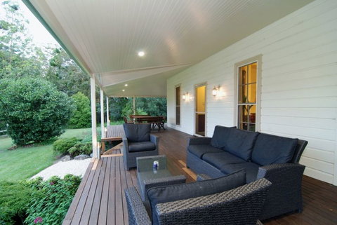 Fernridge Farm Cottage - Accommodation Coffs Harbour 3