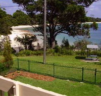 Driftwood Beach House Jervis Bay - Accommodation Coffs Harbour