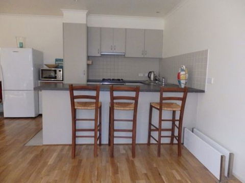 CENTREPOINT UNITS - HEIDELBERG - Accommodation Coffs Harbour 8