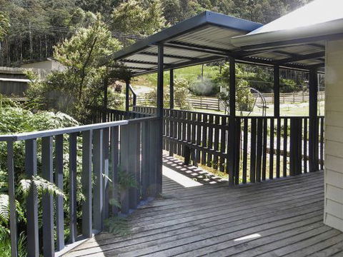 Huon Charm Waterfront Cottages - Accommodation Coffs Harbour 4