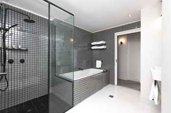 Ovolo Woolloomooloo - Accommodation Coffs Harbour 68