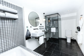 Ovolo Woolloomooloo - Accommodation Coffs Harbour 75