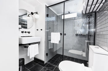 Ovolo Woolloomooloo - Accommodation Coffs Harbour 77