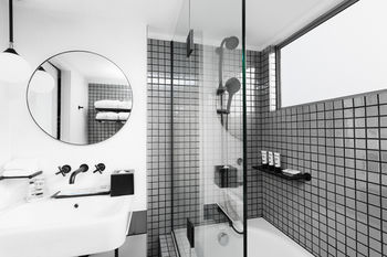 Ovolo Woolloomooloo - Accommodation Coffs Harbour 83