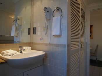 Seasons Harbour Plaza - Accommodation Coffs Harbour 11