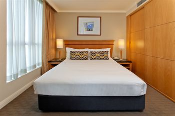 Radisson Hotel & Suites Sydney - Accommodation Coffs Harbour 1