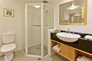 Radisson Hotel & Suites Sydney - Accommodation Coffs Harbour 2