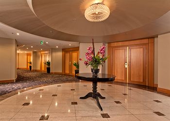 Radisson Hotel & Suites Sydney - Accommodation Coffs Harbour 6