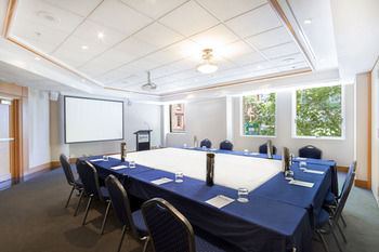 Radisson Hotel & Suites Sydney - Accommodation Coffs Harbour 25