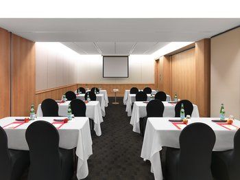 Courtyard By Marriott Sydney-North Ryde - Accommodation Coffs Harbour 9