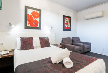 The Esplanade Motel - Formerly Eco-Inn Warners Bay - Accommodation Coffs Harbour 12