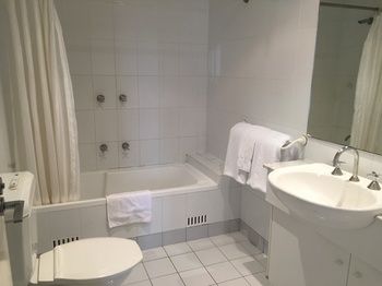 AEA The Coogee View Serviced Apartments - Accommodation Coffs Harbour 3