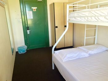 Elephant Backpacker Sydney - Hostel - Accommodation Coffs Harbour 8