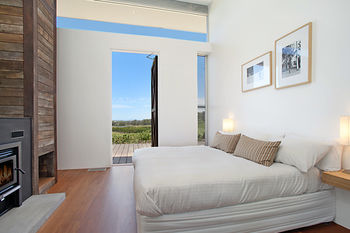 The Longhouse - Accommodation Coffs Harbour 3