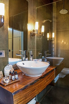 The Longhouse - Accommodation Coffs Harbour 12
