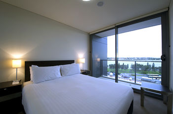 Chifley Executive Suites - Accommodation Coffs Harbour 7
