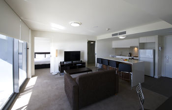 Chifley Executive Suites - Accommodation Coffs Harbour 0