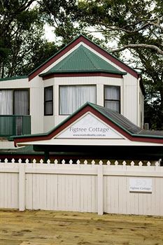 Montville Attic - Accommodation Coffs Harbour 11