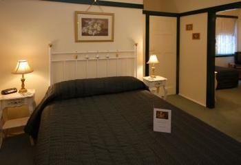 Chalet Blue Mountains - Accommodation Coffs Harbour 4