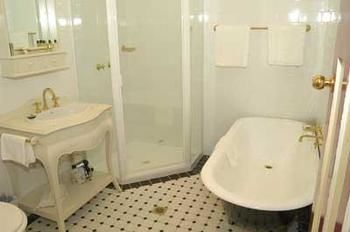 Chalet Blue Mountains - Accommodation Coffs Harbour 7