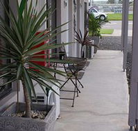 Riverside Motel - Accommodation Coffs Harbour