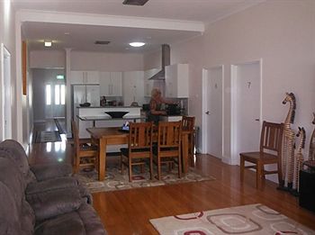 King Street Boutique Motel - Accommodation Coffs Harbour 9