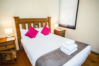 Sydney Harbour Bed & Breakfast - Accommodation Coffs Harbour 5