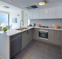 Zara Tower - Luxury Suites and Apartments - Accommodation Coffs Harbour