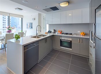 Zara Tower - Luxury Suites And Apartments - Accommodation Coffs Harbour 0