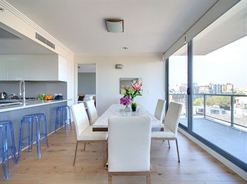 Zara Tower - Luxury Suites And Apartments - Accommodation Coffs Harbour 3