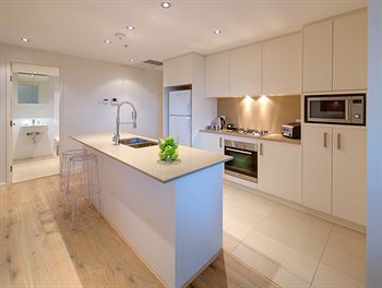 Zara Tower - Luxury Suites And Apartments - Accommodation Coffs Harbour 5