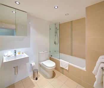 Zara Tower - Luxury Suites And Apartments - Accommodation Coffs Harbour 11