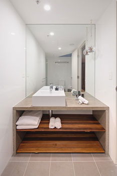 Zara Tower - Luxury Suites And Apartments - Accommodation Coffs Harbour 37