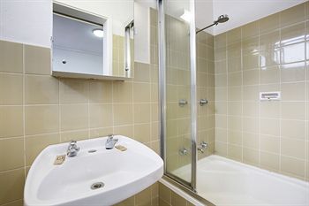 Fairfield West NSW Accommodation Coffs Harbour