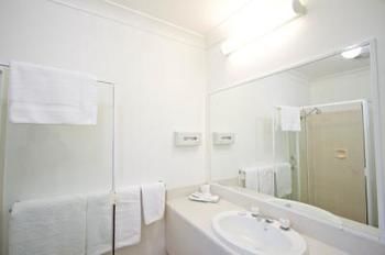 Branxton House Motel, Hunter Valley - Accommodation Coffs Harbour 3
