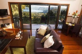 Montville Misty View Cottages - Accommodation Coffs Harbour 12