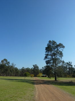 Hunter Hideaway Cottages - Accommodation Coffs Harbour 9