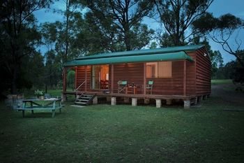 Hunter Hideaway Cottages - Accommodation Coffs Harbour 12