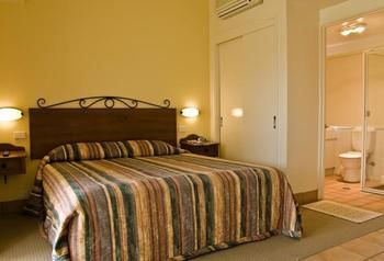 Rothbury Escape - Accommodation Coffs Harbour 12