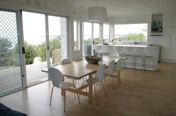 Culburra Beach House - Accommodation Coffs Harbour 3