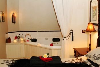 Merrow Cottages - Accommodation Coffs Harbour 1