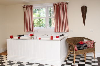 Merrow Cottages - Accommodation Coffs Harbour 32