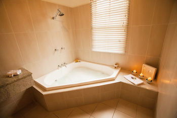 Spicers Vineyards Estate - Accommodation Coffs Harbour 11