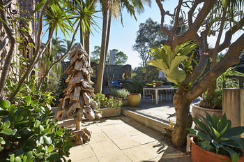 Bondi Beach House - Accommodation Coffs Harbour 2