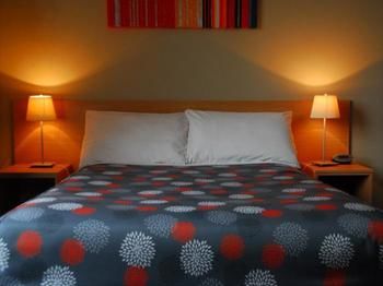 Sands Hotel, Maroubra - Accommodation Coffs Harbour 0